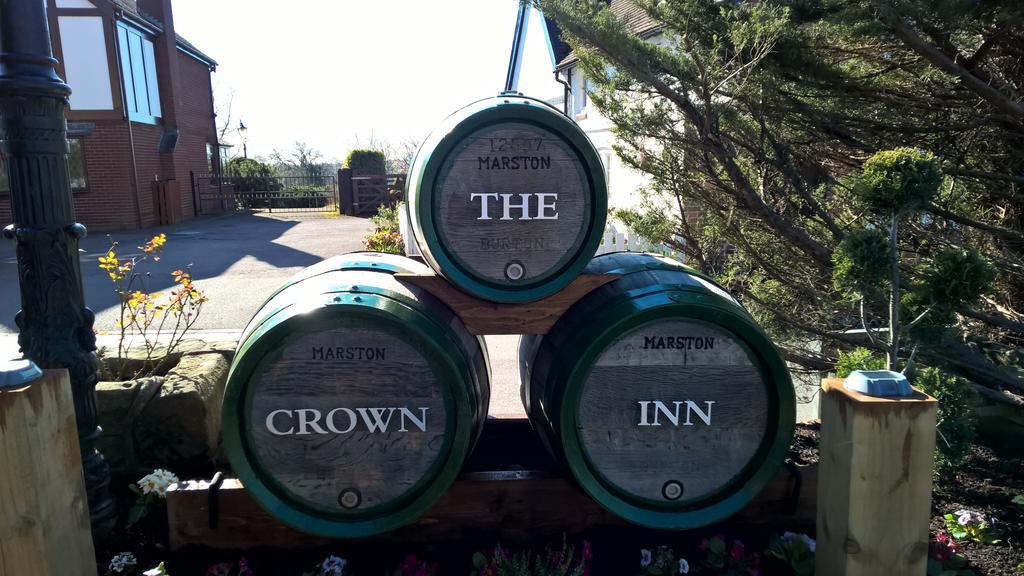 Crown Inn Marston Montgomery Экстерьер фото